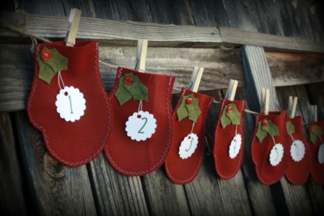 Calendrier-de-l'Avent-idée-originale-gants-decoratifs-rouges