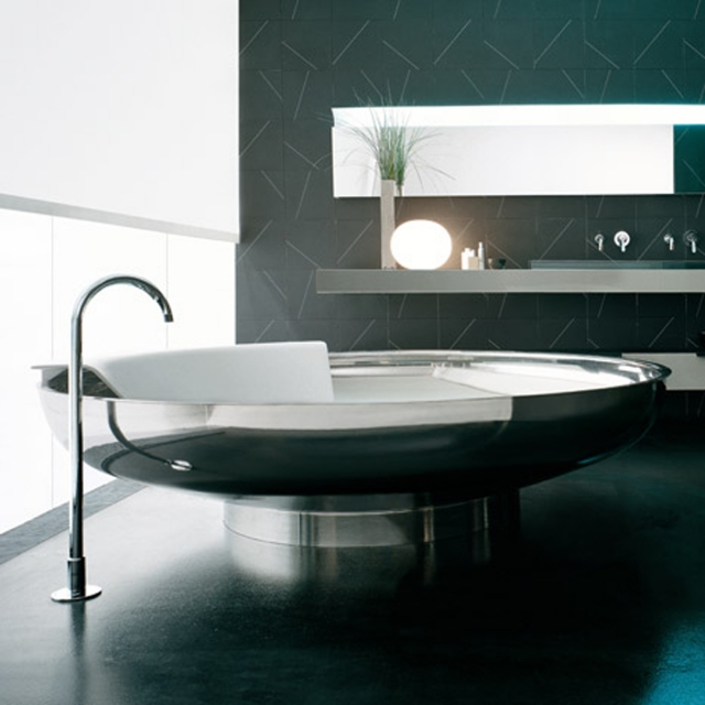 baignoire-douche-idée-originale-design-ovale-salle-bains