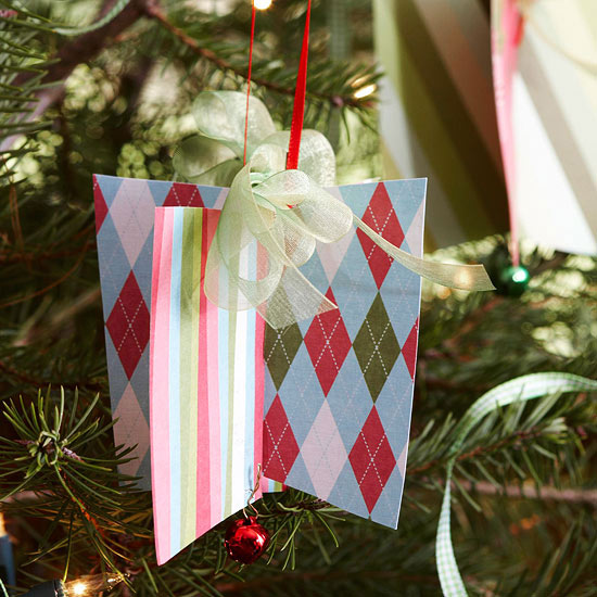 bricolage avec du papier Noël décoration sac cadeau