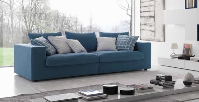 canapé-salon-confort-complet-idée-originale-couleur-bleue