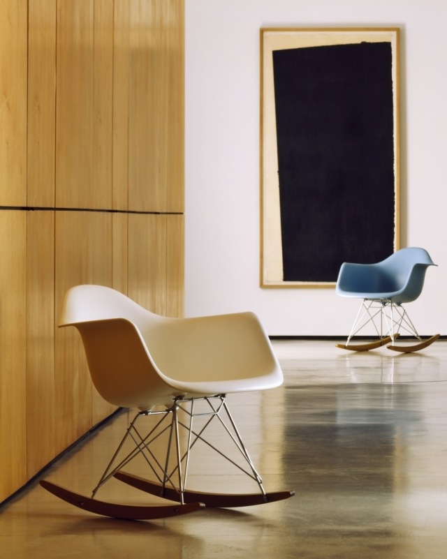 chaises-bascule-design-Eames-RAR-blanc-bleu