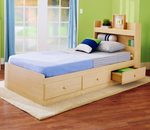 chambre-pour-enfant-idées-aménagement-originales-lit-tiroir-bois-solide