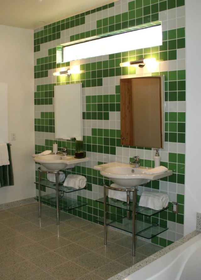 idées-carrelage-salle-de-bains-couleur-verte-blanche-lavabo
