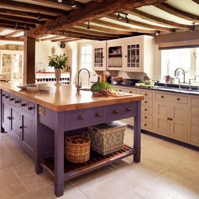 meuble vintage îlot cuisine bois peint violet
