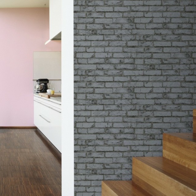 papier peint brique gris couloir cuisine rose idée escalier en bois