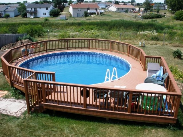 piscine-hors-sol-ronde-terrasse-bois