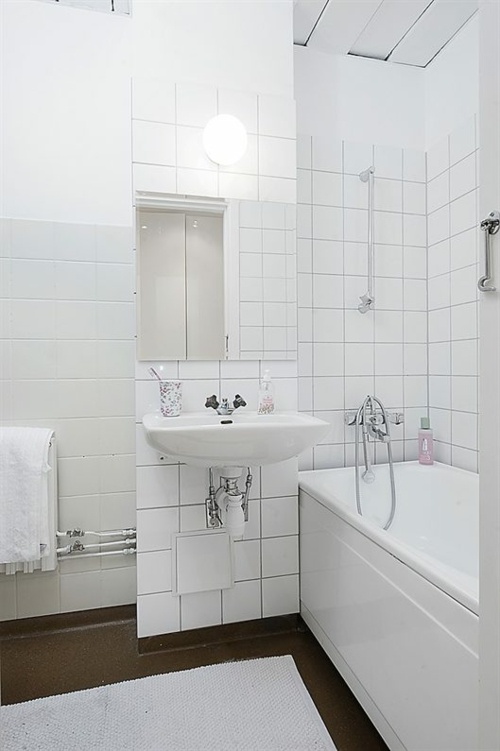salle bains claire couleur blanche