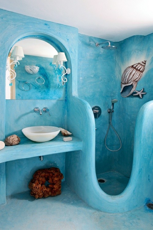 salle bains deco marine originale bleue