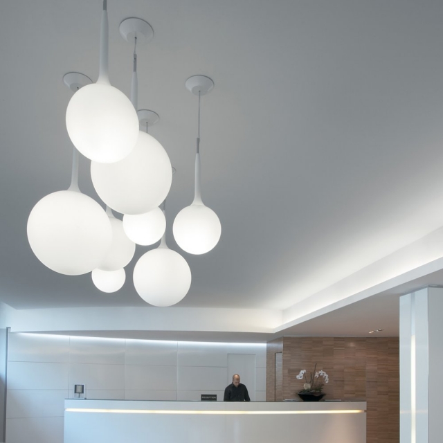 suspension-luminaire-idée-décoration-originale-Artemide-forme-ronde