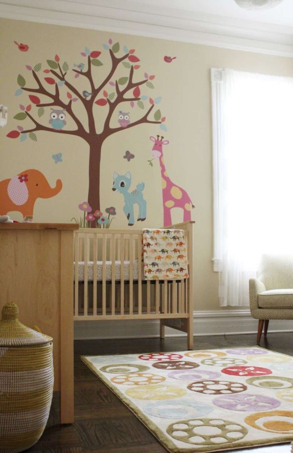 tapis chambre bébé multicolore