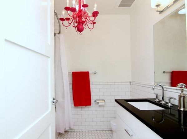 lustre chandelier rose salle de bains