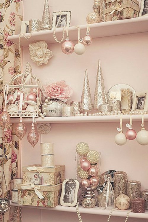 touche féminine maison décoré en rose pour la fête