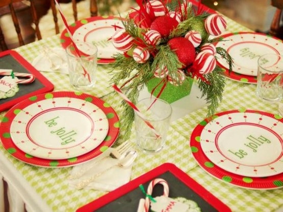 Assiettes thématiques pour Noël rouge vert fête