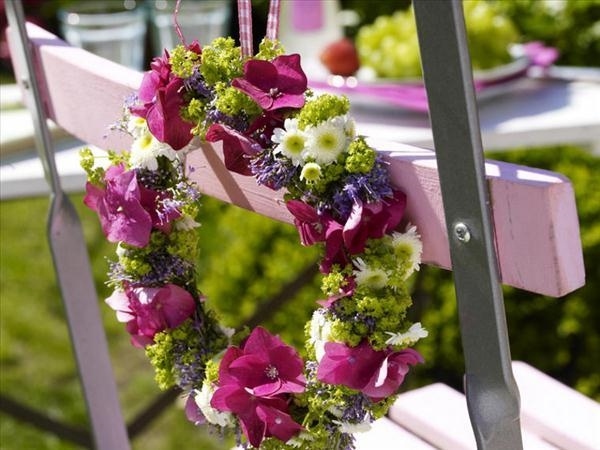decoration jardin petits frais chaise rose