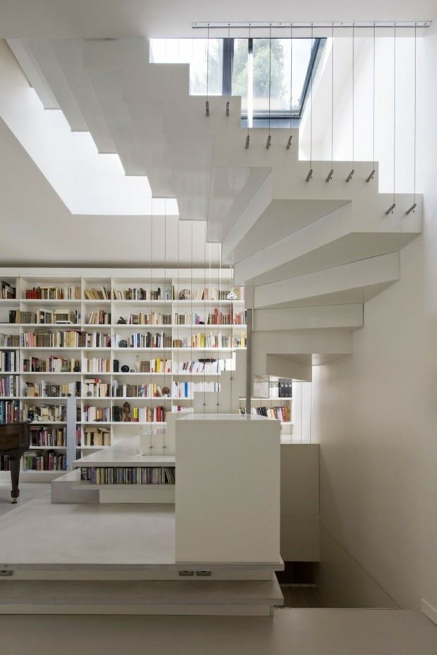 loft moderne tout en blanc escalier tendance