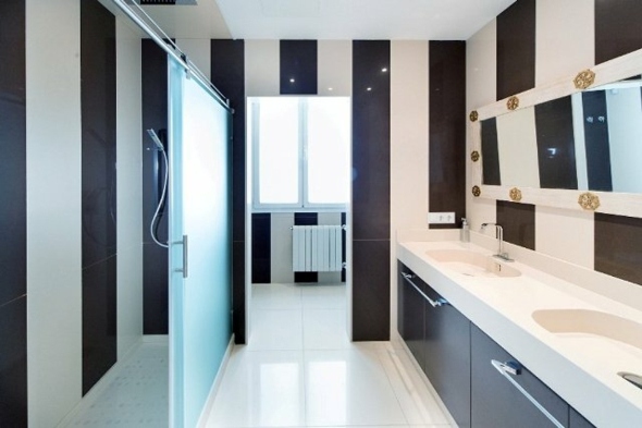 salle bain design noir blanc