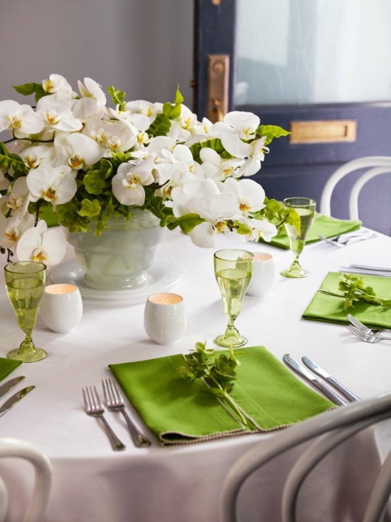 table annivarsaire deco blanc vert