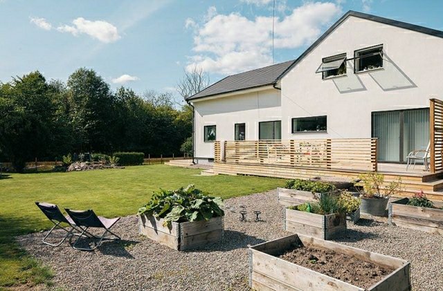 terrasse jardin aménager d'une manière simple pas  cher végétation déco idée maison aménagement terrasse