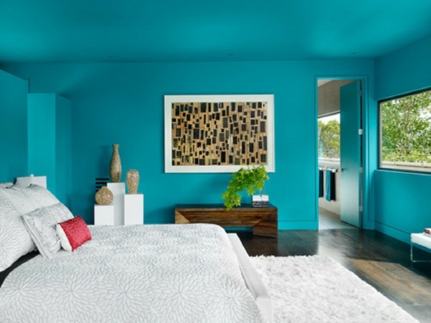 chambre originale murs et plafond bleu turquoise