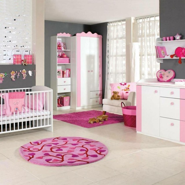 déco chambre bébé rose fantaisie