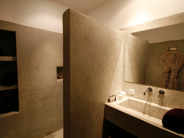 décoration salle de bain  tadelakt niches