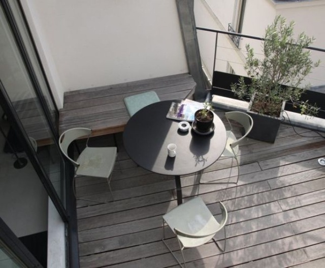 moderne design terrasse balcon stylé déco savoir vivre chaise plante design moderne terrasse