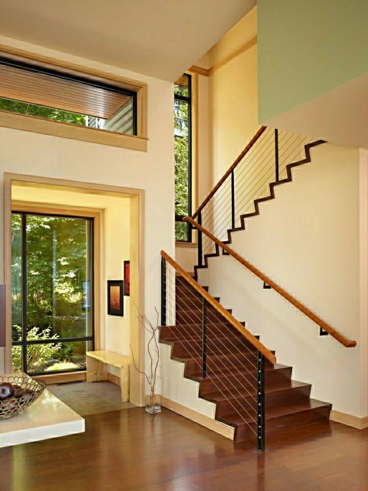 escalier en bois intérieur maison design contemporain style