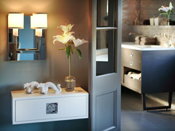 intérieur contemporain rethink design studio salle de bains fleurs déco épuré style moderne