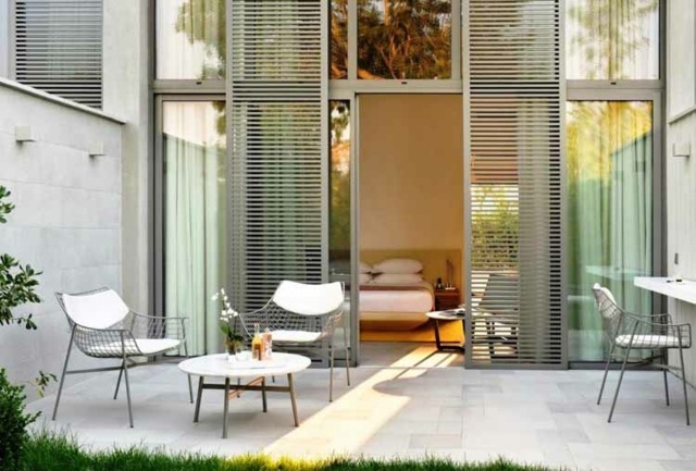 terrasse moderne chaise design table basse 