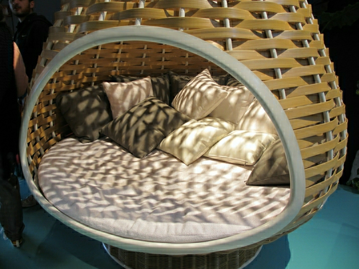 idée mobilier design jardin en résine tressée nid douillet original confort