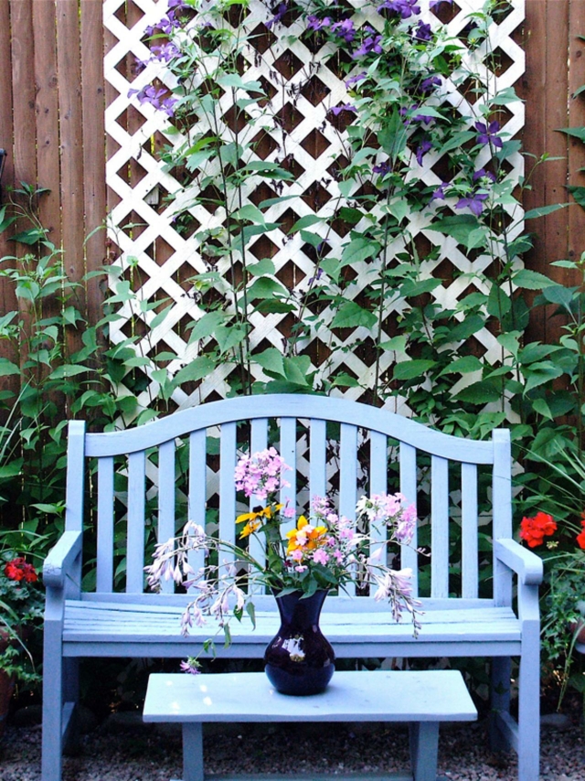 mobilier jardin banc bois bleu fleurs déco aménager beau