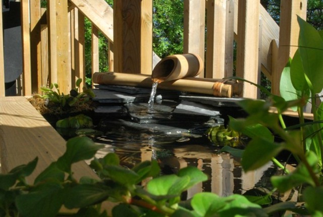 terrasse amenagée fontaine bambous