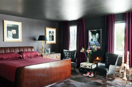 une belle chambre style sophistiqué bordeaux pour touche glamour