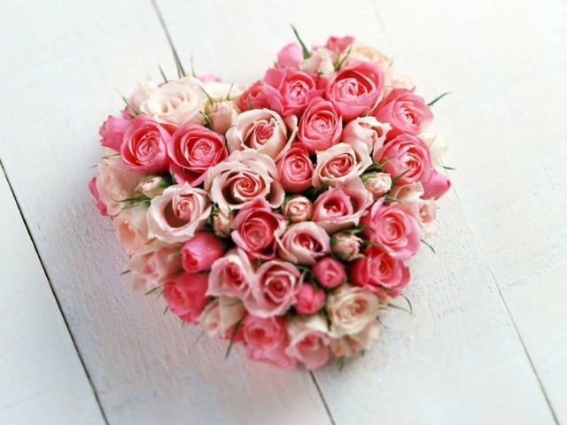 vue bouquet roses forme coeur