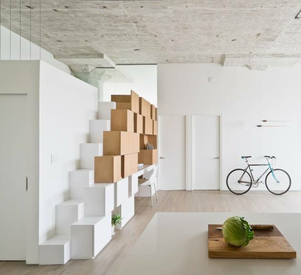 Rénovation loft avec un escalier astucieux et commode