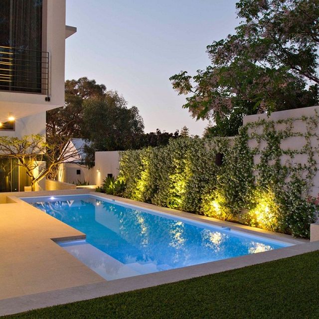 piscine de jardin creusée pratique romantique idée aménagement jardin