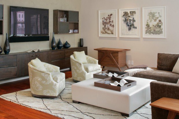 idée de décoration fauteuil de salon blanc meuble TV design pouf blanche 