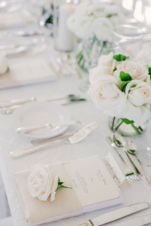 table mariage roses blanches