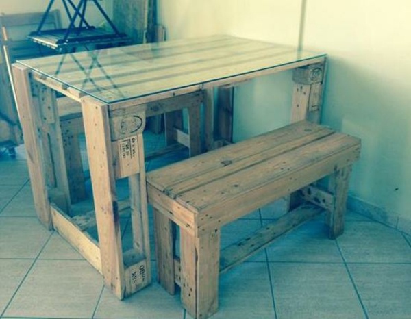 mobilier demobilier en palettes jardin en palettes de bois original table bois pas cher banc palettes pas cher