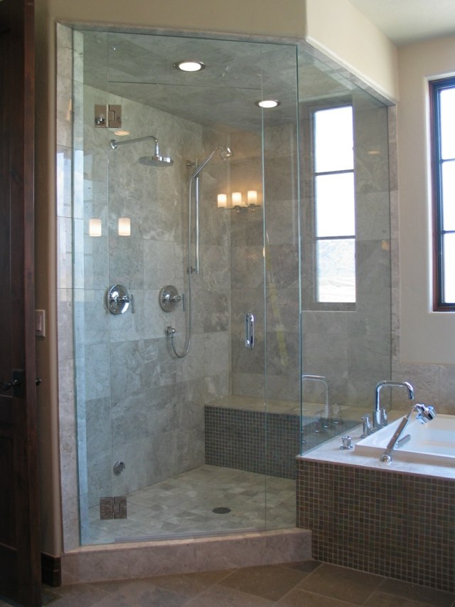 paroi de douche en verre salle de bain moderne design style 