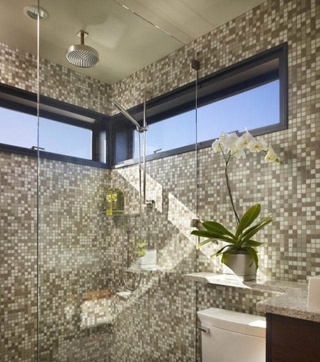 cabine de douche porte de douche pivotante douche italienne confort déco salle de bain printemps idées