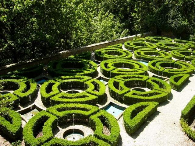 formes geometriques jardin