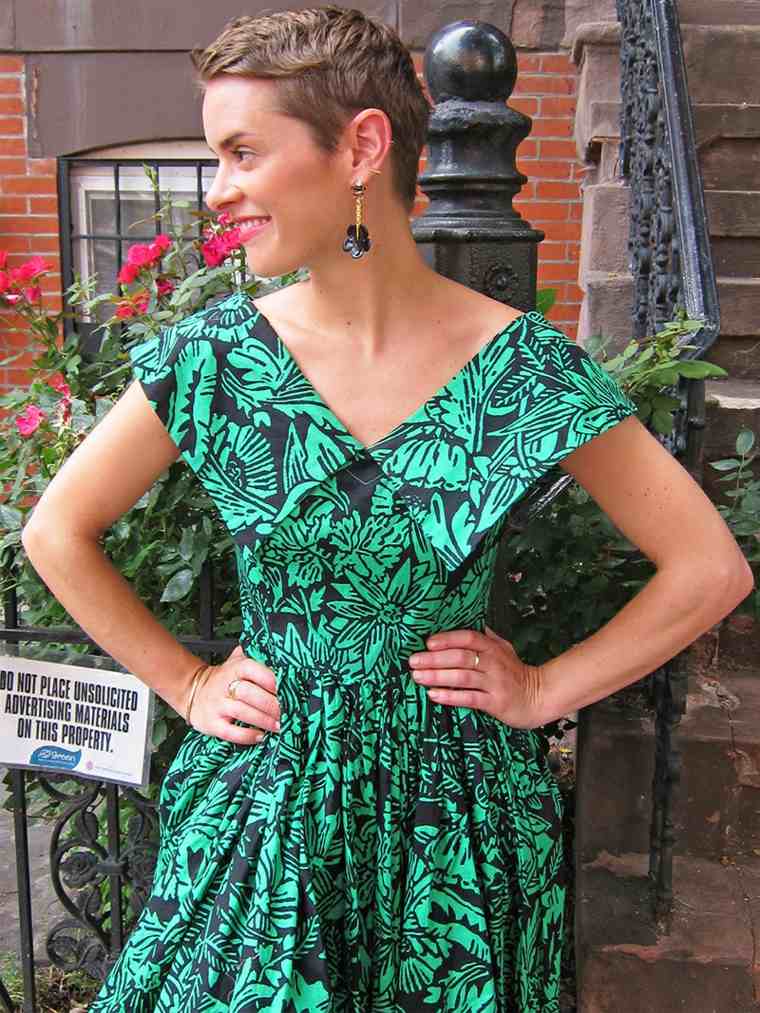 look vintage femme robe verte