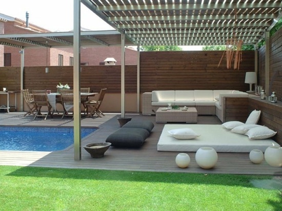 patio jardin piscine moderne
