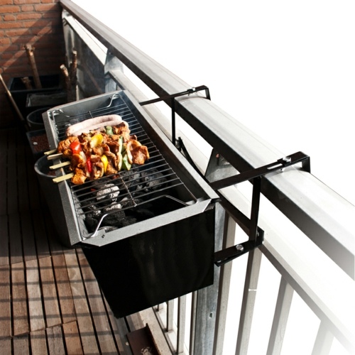 zoom balcon petit barbecue charbons