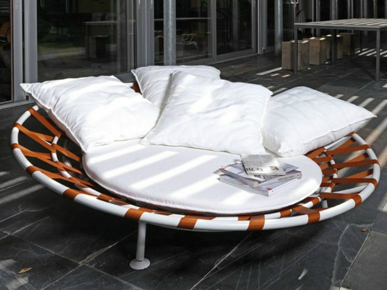 extérieur mobilier lit de jardin confort  Framura  Nido de Padova design Sezgin Aksu  Silvia Suardi 