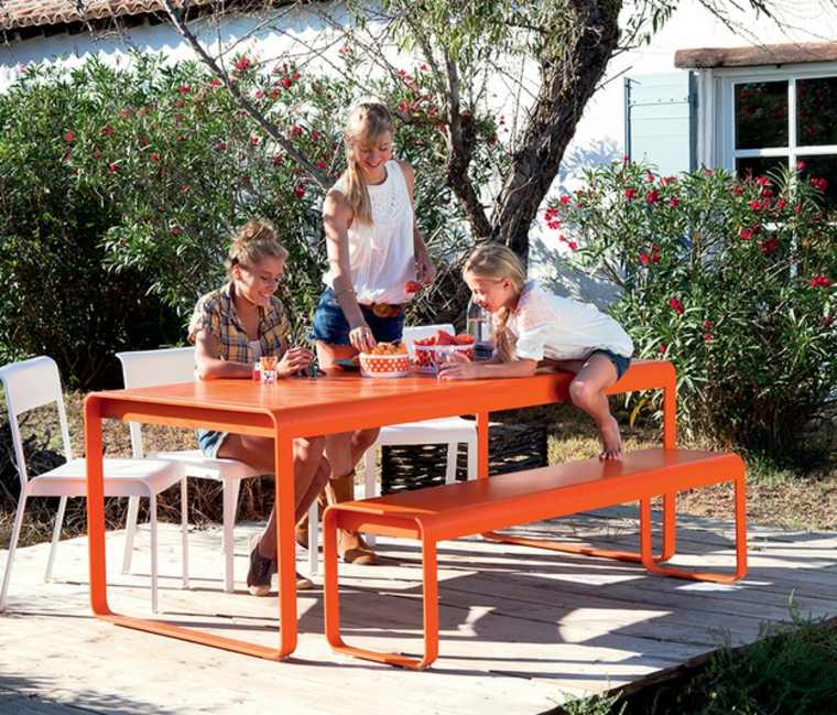 banc de jardin orange table de jardin orange mobilier jardin 