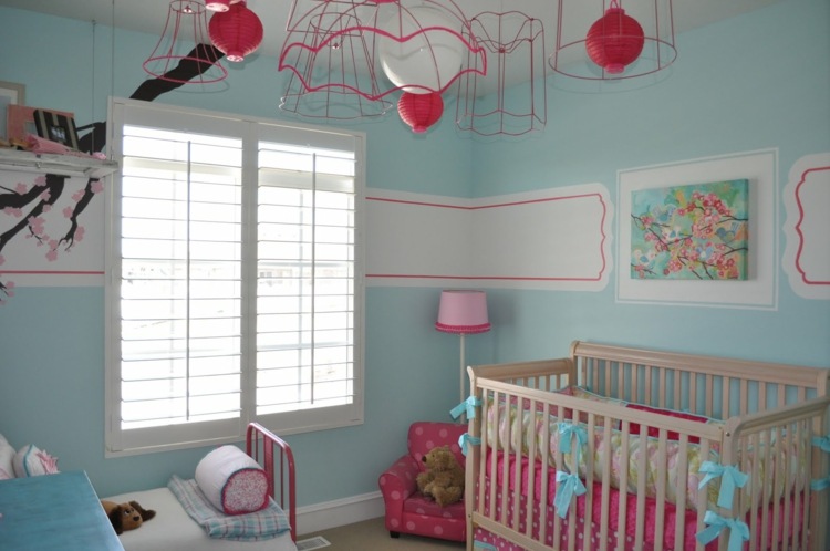 décoration chambre bébé fille rose bleu