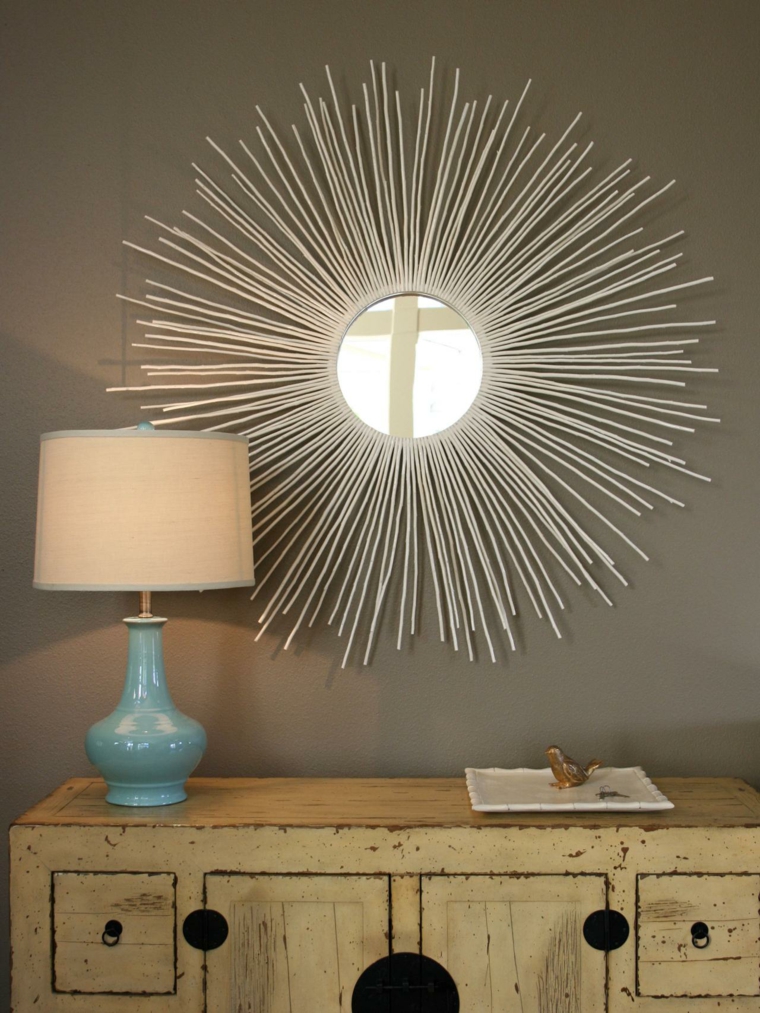 miroir en forme de soleil meuble en bois 
