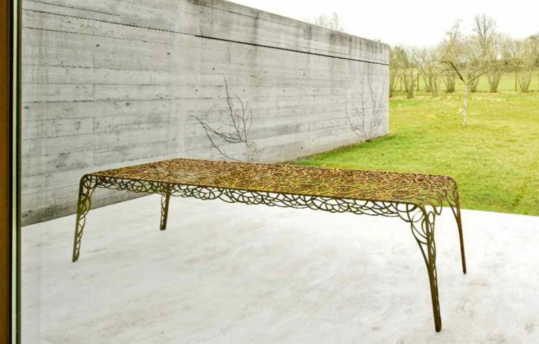 aménagement extérieur table de jardin design  radici par tavolo de Castelli